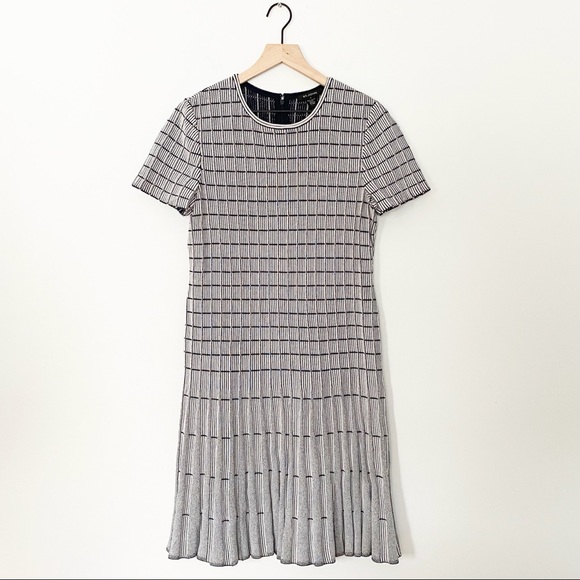 St John Geometric Ottoman Gray Stripe Knit Dress - Picture 2 of 14